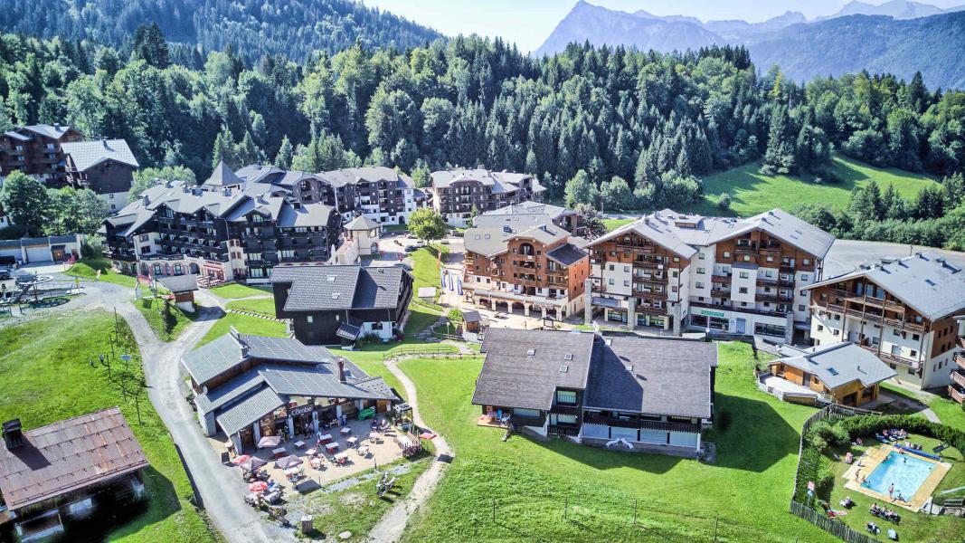 Rent in ski resort 2 room apartment 6 people (02) - Résidence les Verdets - Morillon - Summer outside