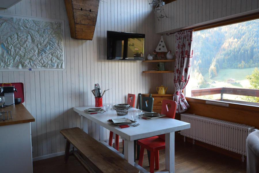 Vacanze in montagna Appartamento 4 stanze per 7 persone (I2) - Résidence les Violettes - Le Grand Bornand - Tavolo