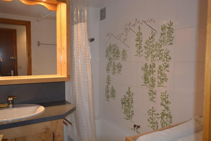 Vacanze in montagna Appartamento 4 stanze per 7 persone (I2) - Résidence les Violettes - Le Grand Bornand - Vasca da bagno