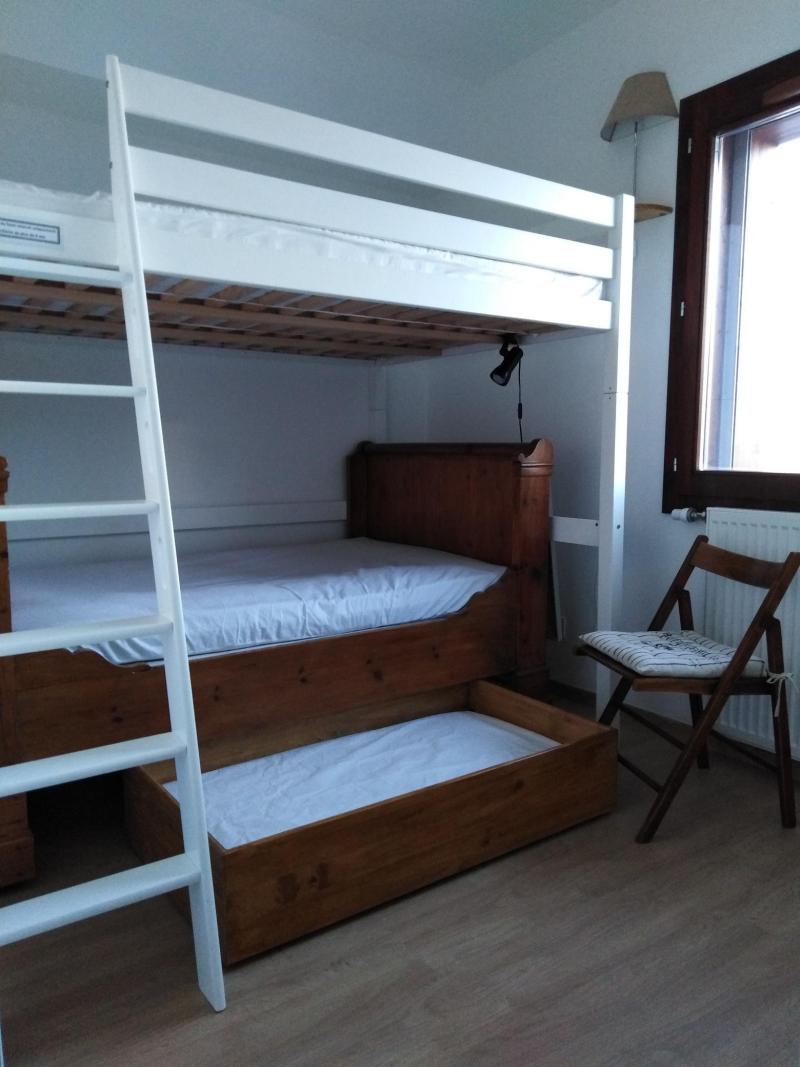 Vakantie in de bergen Appartement 3 kamers 6 personen (B302) - Résidence Lodges 1970 - La Plagne