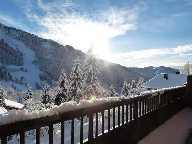 Urlaub in den Bergen Résidence Lyckrete - La Clusaz - Balkon