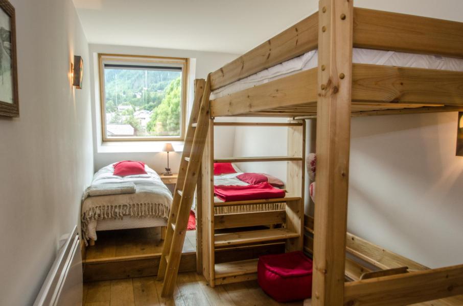 Holiday in mountain resort 3 room apartment 5 people - Résidence Lyret 1 - Chamonix - Bedroom