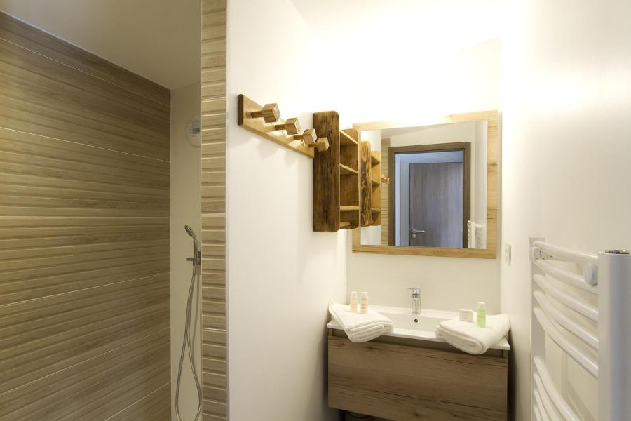 Holiday in mountain resort 4 room apartment 9 people (4.1) - Résidence Mariande - Les 2 Alpes - Shower room