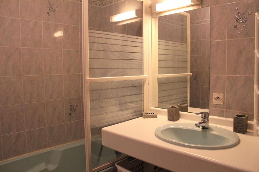 Vacances en montagne Appartement 2 pièces 6 personnes (16) - Résidence Marmottons - Vars - Salle de bain