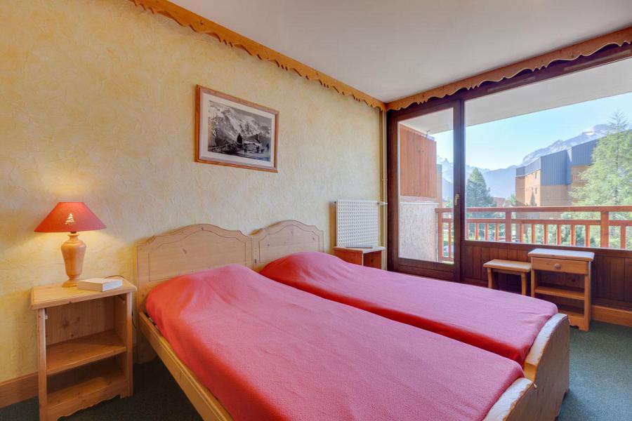 Holiday in mountain resort 2 room apartment cabin 4-6 people - Résidence Meijotel - Les 2 Alpes - Single bed