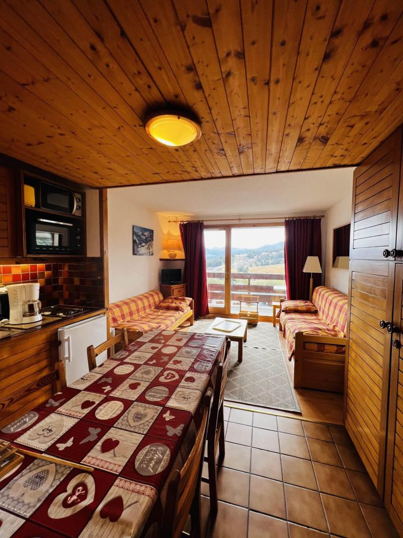 Vakantie in de bergen Studio bergnis 5 personen (123) - Résidence Mont Blanc A - Les Saisies - Woonkamer