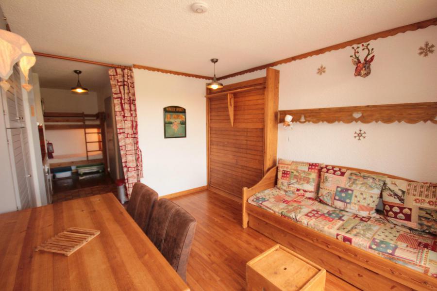 Holiday in mountain resort 2 room apartment cabin 4 people (206) - Résidence Mont Blanc B - Les Saisies - Living room