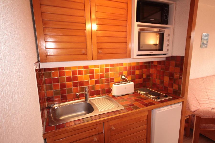 Vacances en montagne Studio cabine 4 personnes (212) - Résidence Mont Blanc B - Les Saisies - Kitchenette