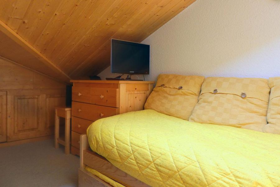 Holiday in mountain resort 4 room duplex apartment 6 people (12) - Résidence Olympie II - Méribel-Mottaret - Accommodation
