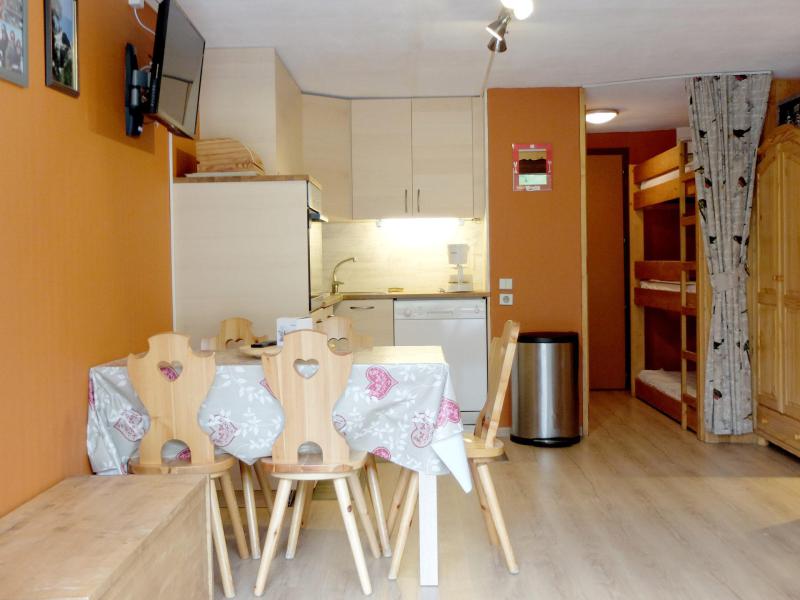 Holiday in mountain resort Studio sleeping corner 4 people (0206) - Résidence Palafour - Tignes - Kitchen