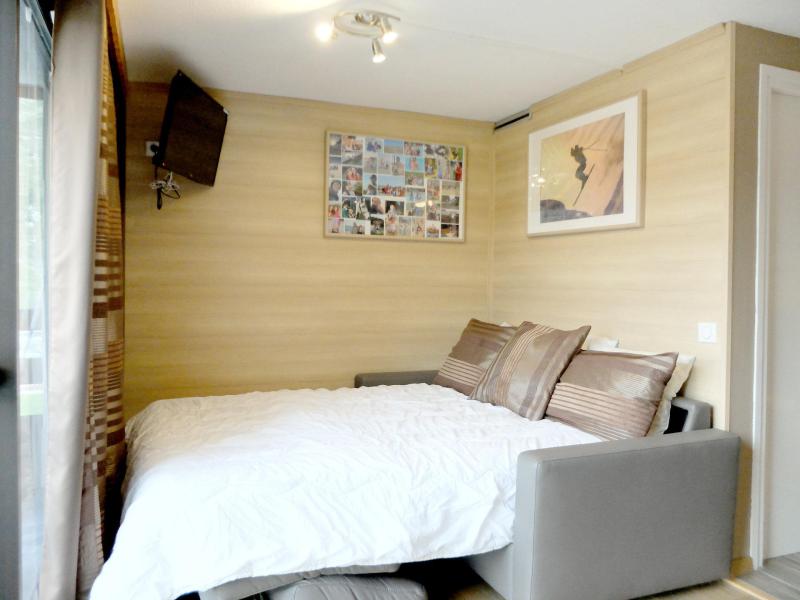 Holiday in mountain resort Studio sleeping corner 4 people (0409) - Résidence Palafour - Tignes - Bedroom
