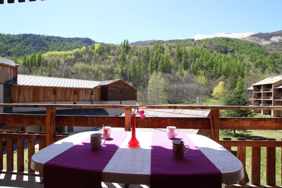 Rent in ski resort 2 room apartment sleeping corner 6 people (19) - Résidence Palatin - Pelvoux - Summer outside