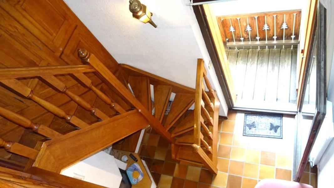 Vacances en montagne Appartement duplex 2 pièces 5 personnes - Résidence Pameo - Les Gets - Escalier