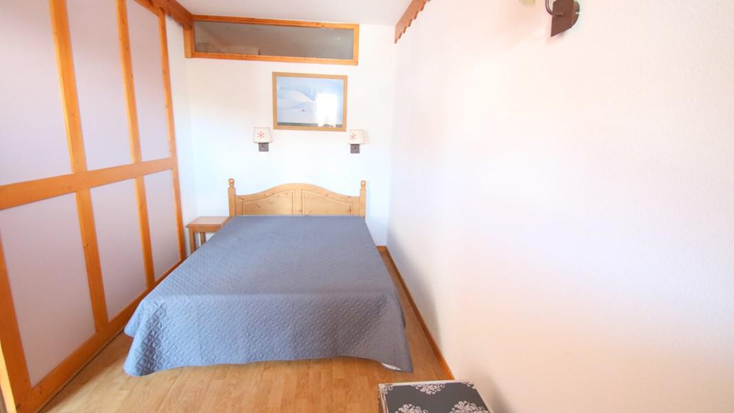 Holiday in mountain resort 3 room apartment 6 people (A111) - Résidence Parc aux Etoiles - Puy-Saint-Vincent - Double bed
