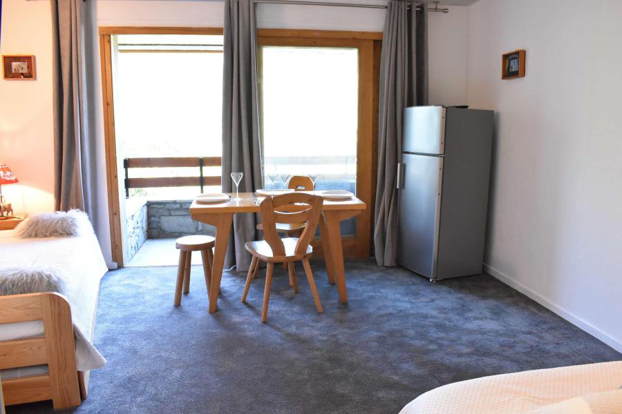 Holiday in mountain resort Studio 4 people (A87) - Résidence Peclet-en Garnet - Méribel - Living room