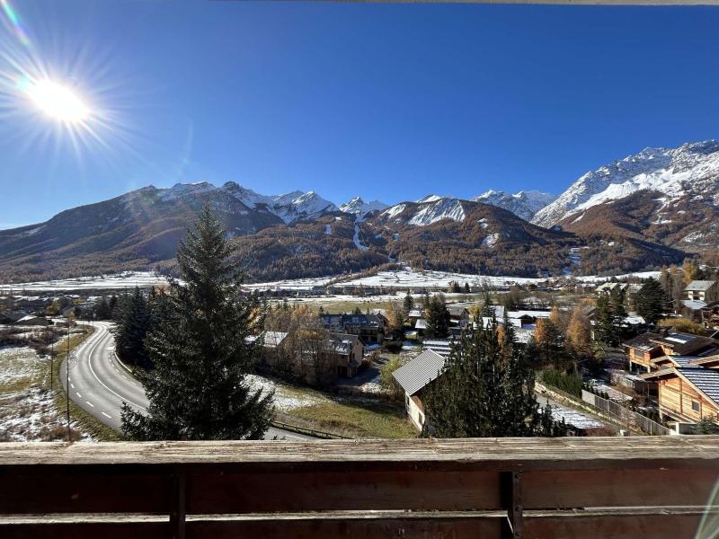 Vacances en montagne Studio coin nuit 4 personnes (4300) - Résidence Pellenches - Serre Chevalier - Balcon