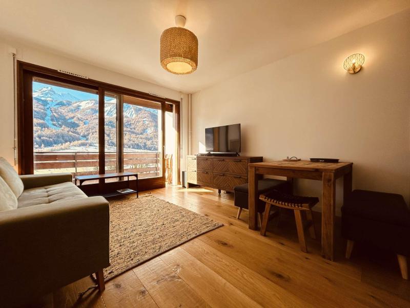 Vacances en montagne Studio coin nuit 4 personnes (4300) - Résidence Pellenches - Serre Chevalier - Séjour