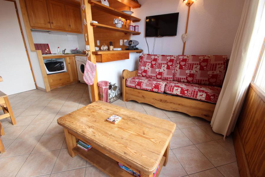 Holiday in mountain resort 3 room apartment cabin 7 people - Résidence Petite Ourse A - Peisey-Vallandry - Living room