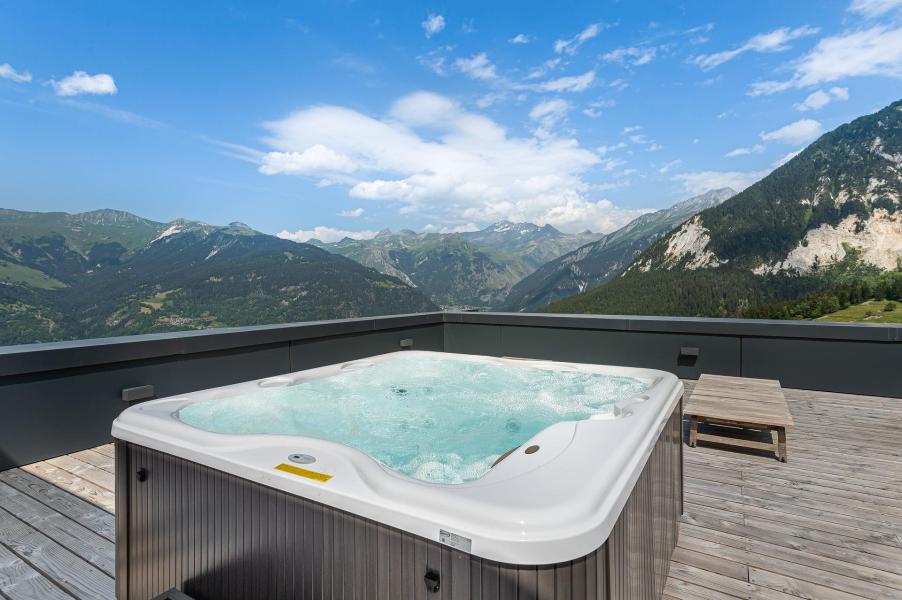 Holiday in mountain resort 6 room apartment 12 people (702) - Résidence Phoenix - Courchevel - Jacuzzi