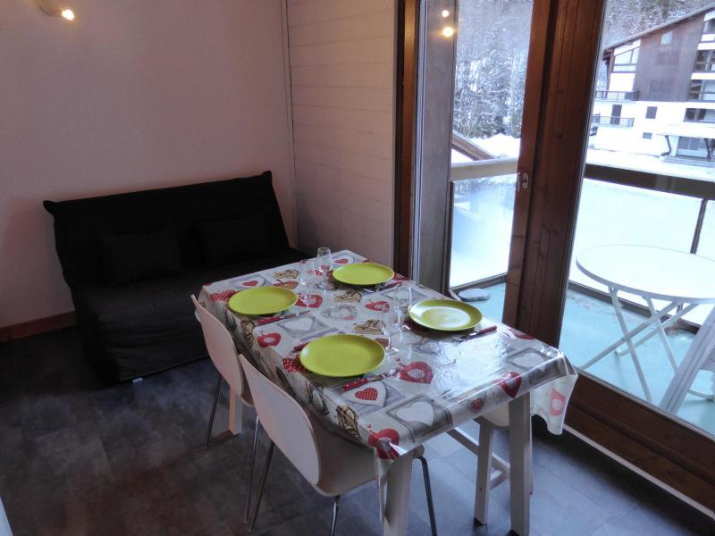 Vacanze in montagna Appartamento 2 stanze per 5 persone (F406) - Résidence Pierres Blanches - Les Contamines-Montjoie - Tavolo