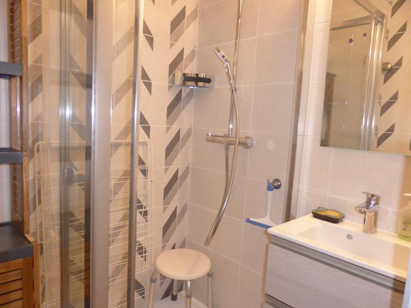 Vacanze in montagna Monolocale con alcova per 6 persone (H579) - Résidence Pierres Blanches - Les Contamines-Montjoie - Bagno con doccia