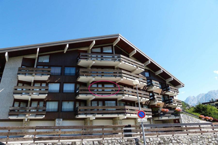 Wynajem na narty Résidence Piscine - La Clusaz - Na zewnątrz latem