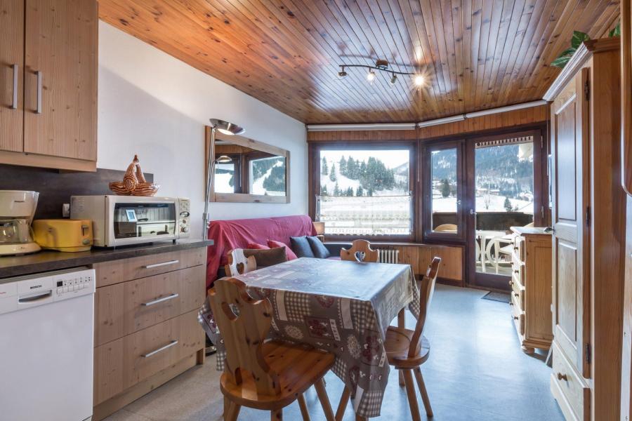 Vacances en montagne Studio 4 personnes (14) - Résidence Piscine - La Clusaz - Séjour