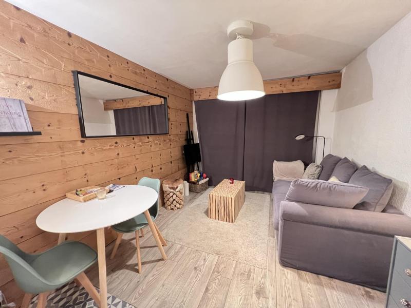 Holiday in mountain resort Studio sleeping corner 4 people (04) - Résidence Plaine Alpe 2 - Serre Chevalier - Living room