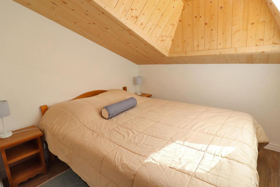 Urlaub in den Bergen Duplex Wohnung 3 Zimmer Kabine 6 Personnen (306) - Résidence Plan du Lac - Méribel-Mottaret - Schlafzimmer