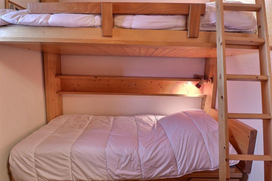 Urlaub in den Bergen 2-Zimmer-Holzhütte für 4 Personen (005) - Résidence Plattières - Méribel-Mottaret - Schlafzimmer