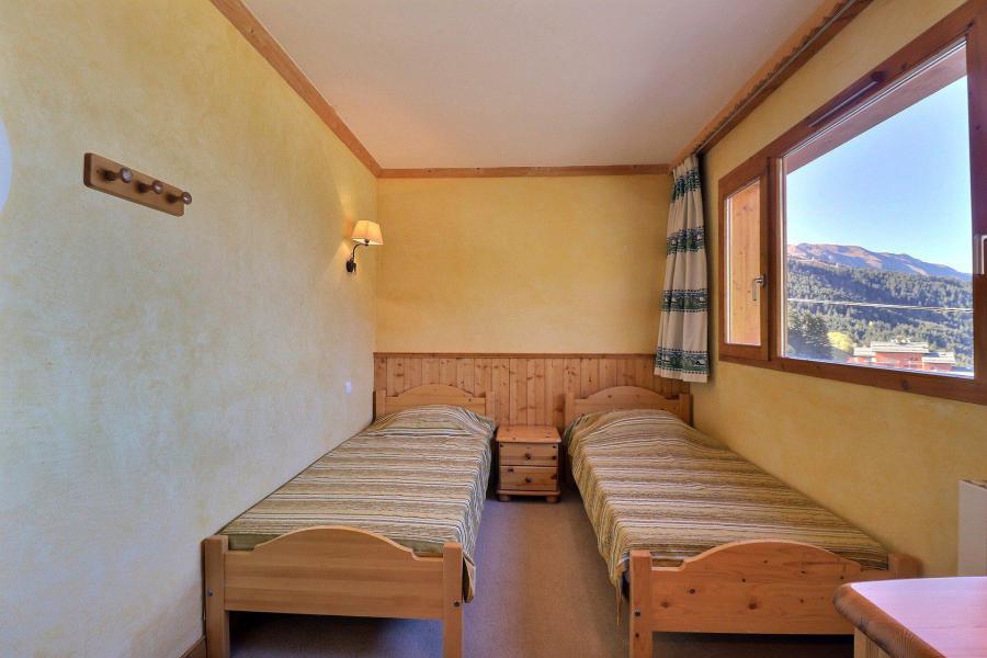 Urlaub in den Bergen 2-Zimmer-Appartment für 4 Personen (1114) - Résidence Plein Soleil - Méribel-Mottaret - Schlafzimmer