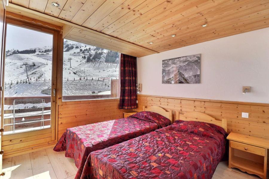 Vacanze in montagna Appartamento su due piani 2 stanze per 6 persone (1108) - Résidence Plein Soleil - Méribel-Mottaret