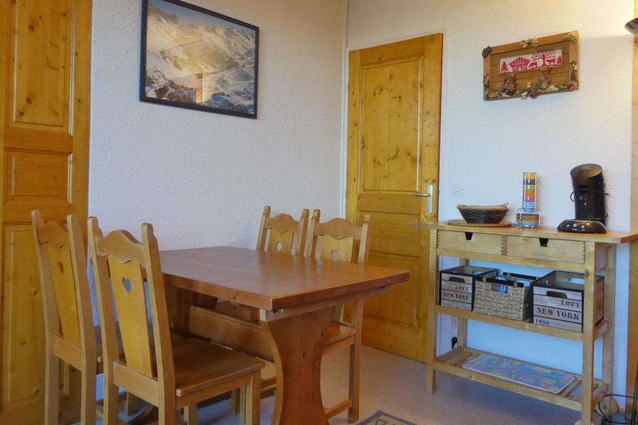 Vacaciones en montaña Apartamento 2 piezas para 4 personas (417) - Résidence Plein Soleil - Méribel-Mottaret - Estancia