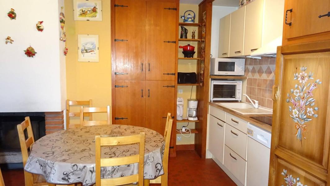 Vakantie in de bergen Appartement duplex 2 kamers 8 personen - Résidence Plein Soleil - Les Gets - Keukenblok