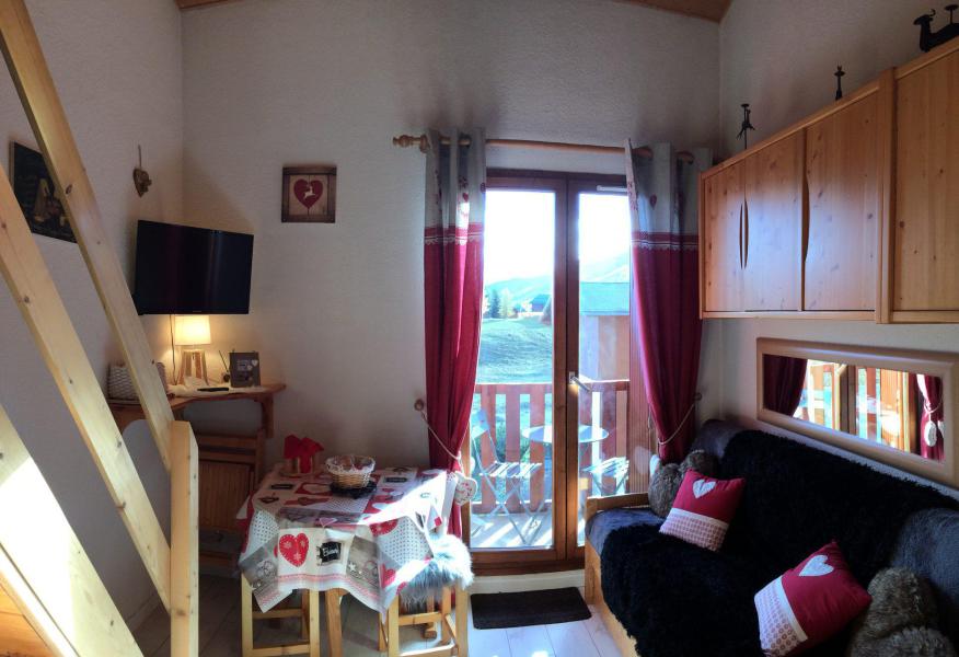 Vacaciones en montaña Estudio mezzanine para 4 personas (B62) - Résidence Plein Soleil - La Toussuire - Estancia