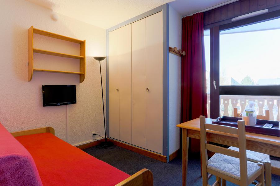 Holiday in mountain resort Studio sleeping corner 4 people - Résidence Plein Sud - Les 2 Alpes - Living room