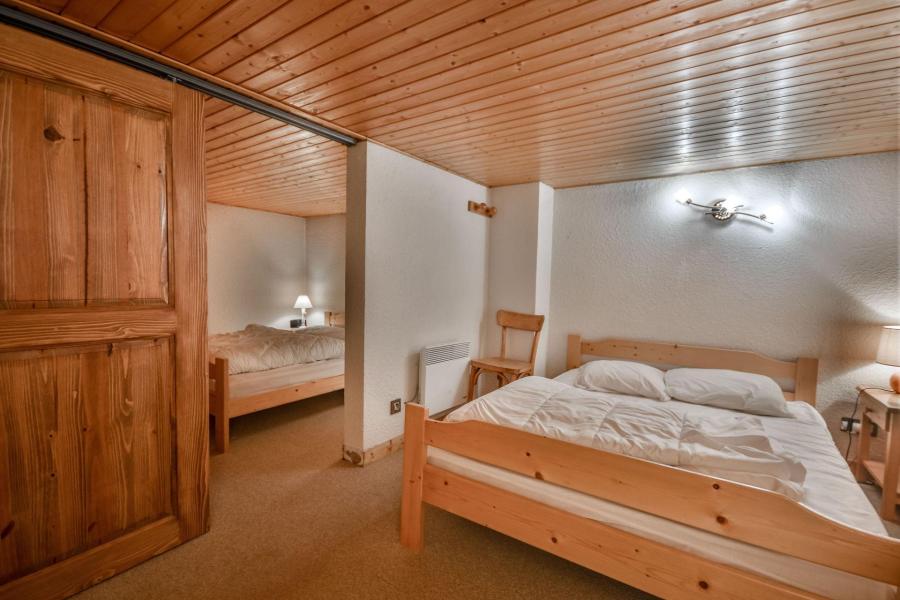 Holiday in mountain resort 2 room duplex apartment sleeping corner 4-6 people (2146) - Résidence Praz du Soleil - Les Gets - Bedroom