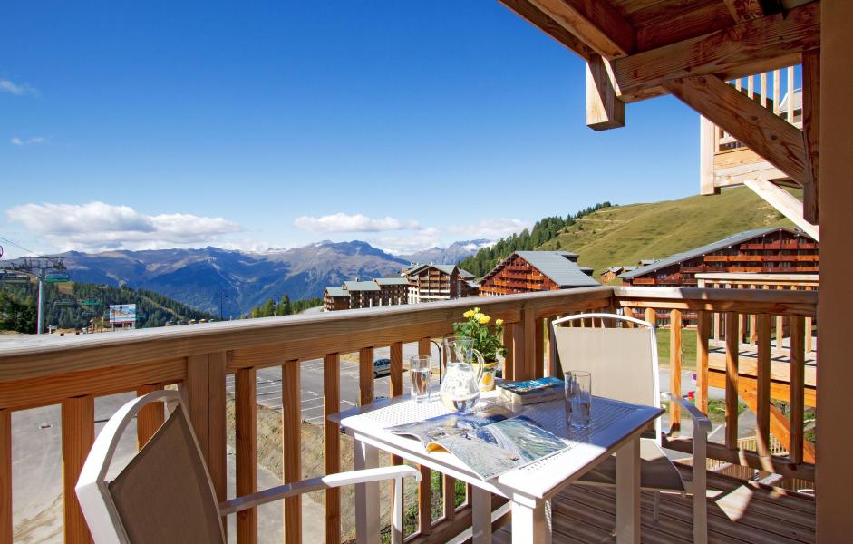 Holiday in mountain resort Résidence Prestige Front de Neige - La Plagne - Summer outside