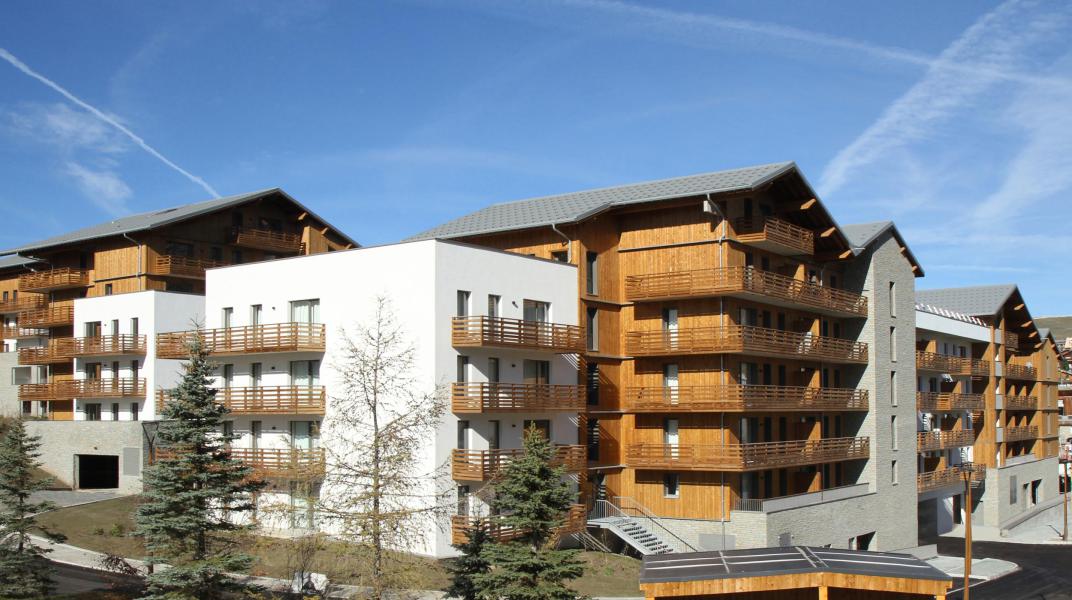 Rent in ski resort Résidence Prestige L'Eclose - Alpe d'Huez - Summer outside