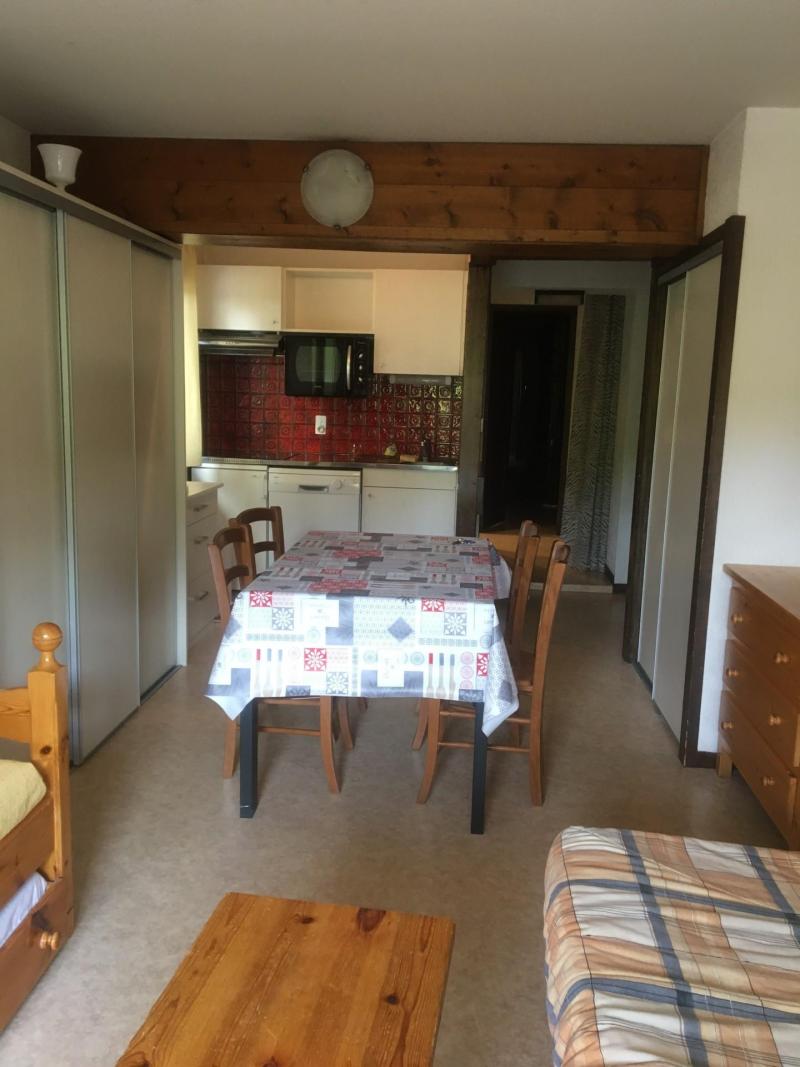 Vakantie in de bergen Appartement 2 kamers 5 personen - Résidence Ranfolly - Les Gets - Woonkamer