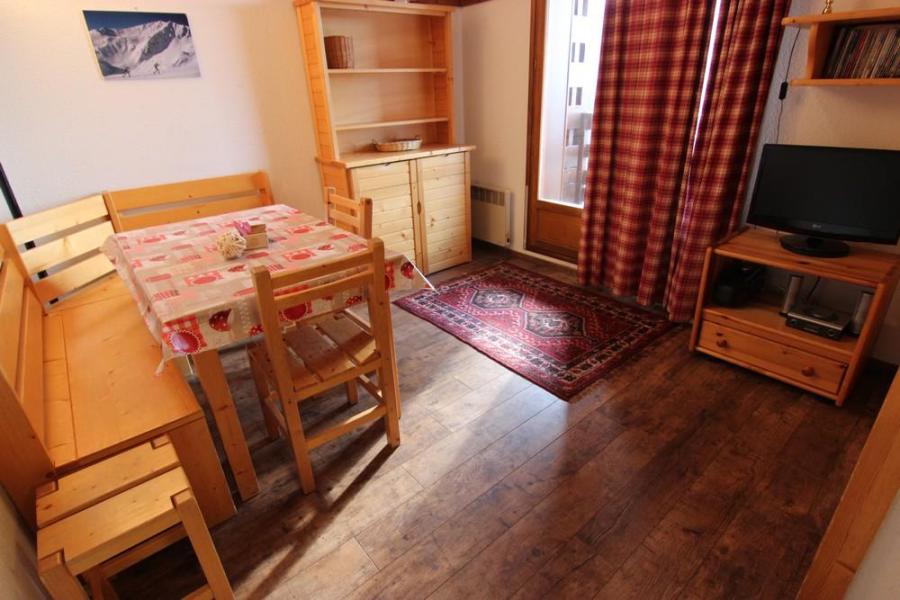 Urlaub in den Bergen 2-Zimmer-Holzhütte für 4 Personen (108) - Résidence Reine Blanche - Val Thorens - Wohnzimmer