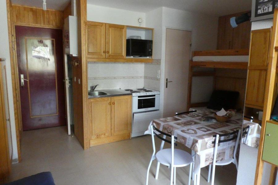 Holiday in mountain resort 2 room apartment sleeping corner 4 people (118R) - Résidence Relais - Réallon - Kitchenette