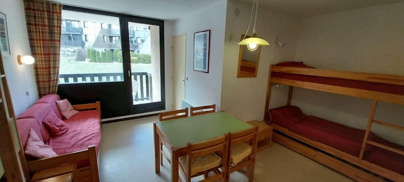 Holiday in mountain resort 2 room apartment sleeping corner 6 people (113R) - Résidence Relais - Réallon - Bunk beds