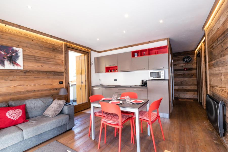 Holiday in mountain resort 3 room apartment 4 people (LIVIA) - Résidence Rivo - Chamonix - Living room