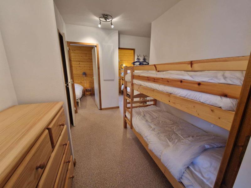 Urlaub in den Bergen 6 Zimmer Maisonettewohnung für 12 Personen (A021) - Résidence Rochers Blancs 1 - La Joue du Loup - Unterkunft