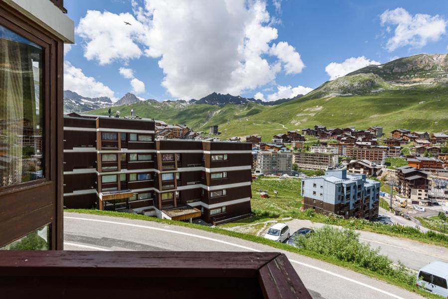Rent in ski resort Studio 4 people (07) - Résidence Roches Rouges C - Tignes - Summer outside