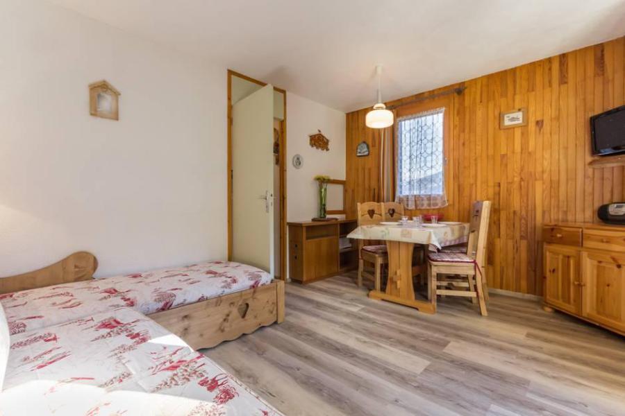 Holiday in mountain resort 2 room apartment 5 people (MTVN-RTE06) - Résidence Rochette - Montchavin La Plagne - Living room