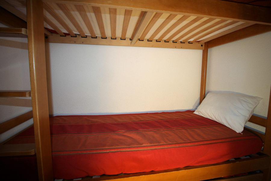 Holiday in mountain resort 2 room apartment cabin 6 people (111CL) - Résidence Rond Point des Pistes - Tignes - Bunk beds