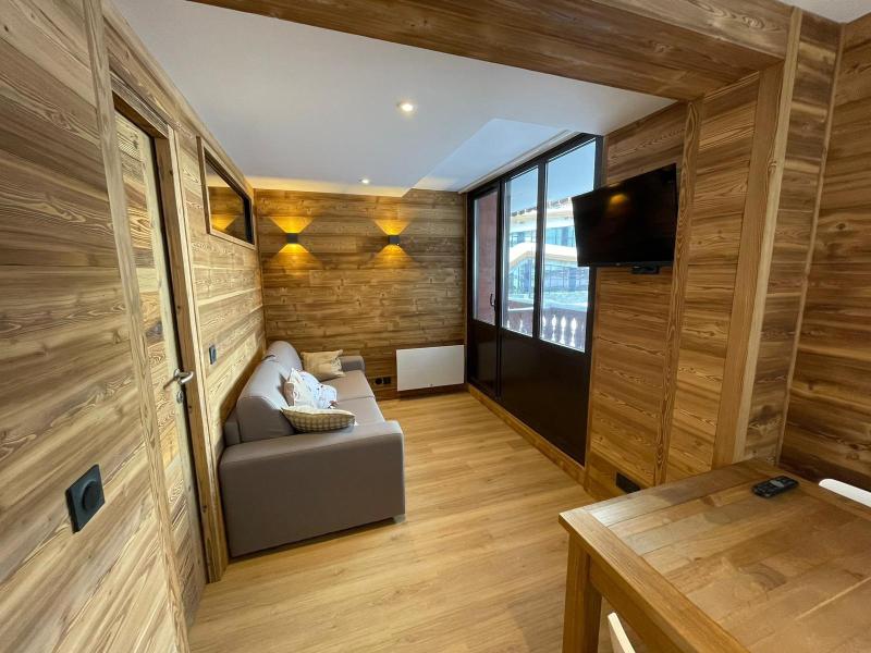 Holiday in mountain resort 2 room apartment sleeping corner 4 people (203) - Résidence Rond Point des Pistes A - Tignes - Living room