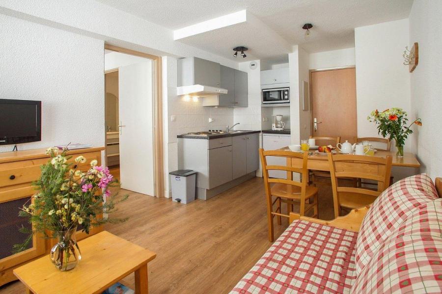 Holiday in mountain resort Studio cabin 5 people (A119CL) - Résidence Rond Point des Pistes - Tignes - Living room